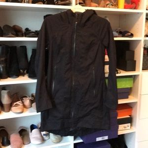 Lululemon raincoat